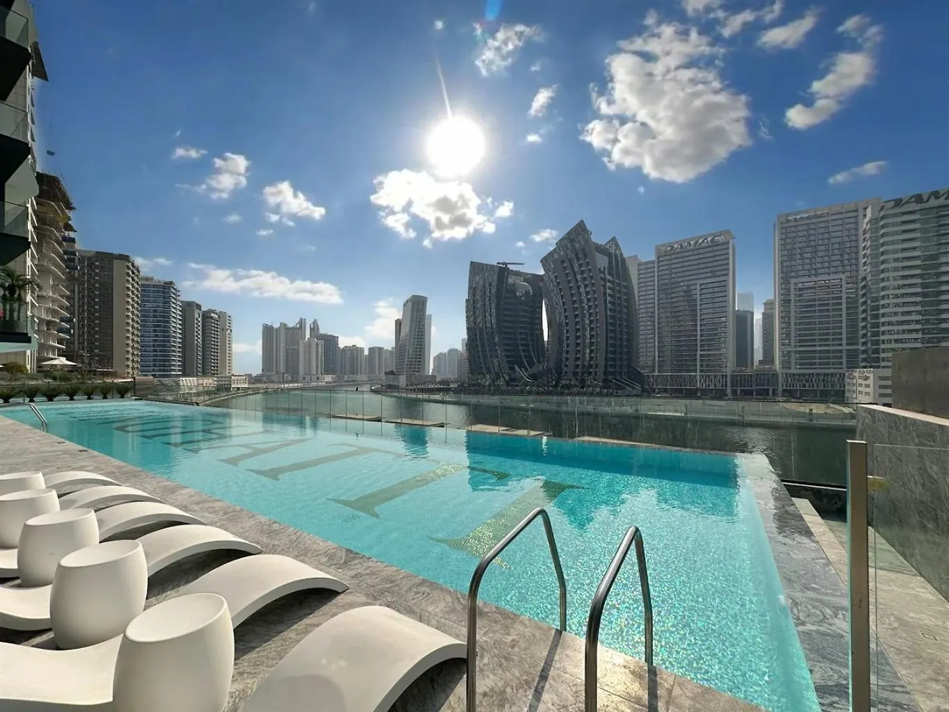 Trophy Sunny Honey Suite Canal View & Infinty Pool Dubai