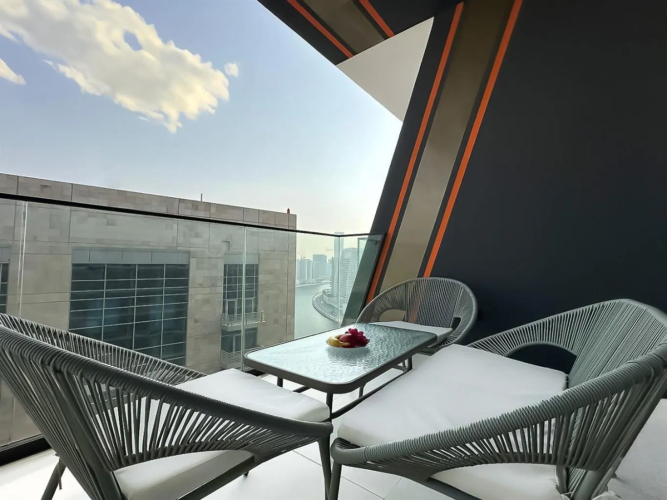 Trophy Sunny Honey Suite Canal View & Infinty Pool Dubai Förenade Arabemiraten