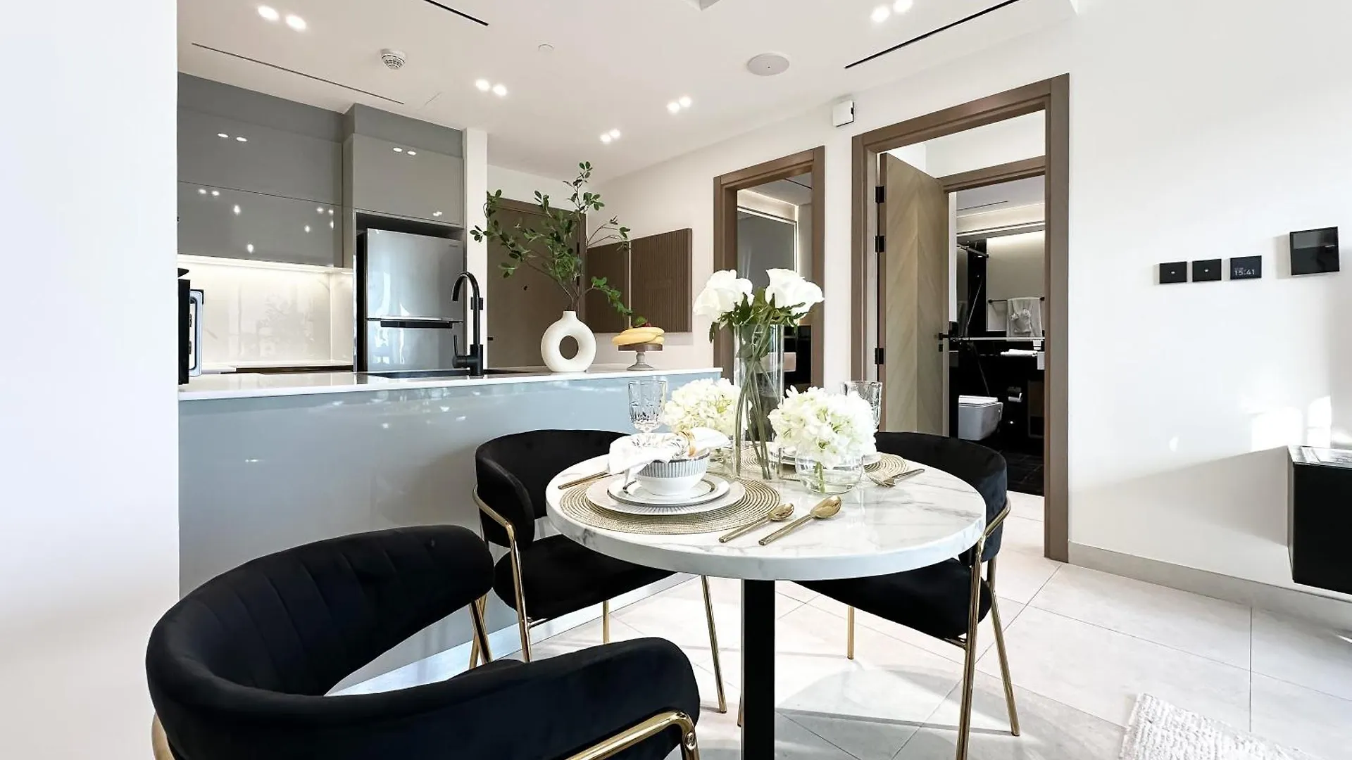 Trophy Sunny Honey Suite Canal View & Infinty Pool Dubai 0*,  Förenade Arabemiraten